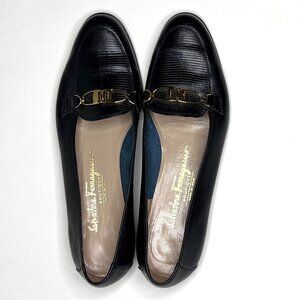 Salvatore Ferragamo Embossed Leather Loafers with Gold Bit in Navy Size 8.5 M